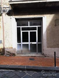 Locale commerciale C1 32 mq via Garibaldi