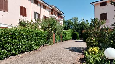 Bilocale con terrazzo e giardino Liguria