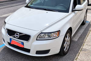volvo V50 Polar anno 2013  km 266mila