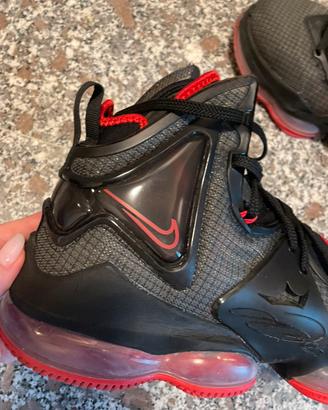 Scarpe basket Nike LEBRON XIX