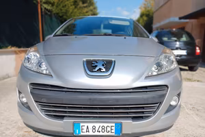 Peugeot 207  HDI 70 cv