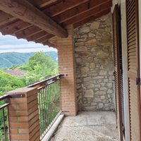 Casa a gremiasco (al)