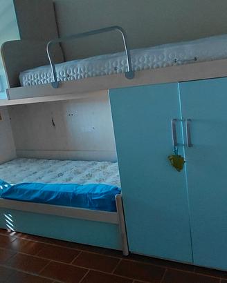 Cameretta soppalco + scrivania e cassettiere