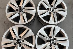 4 Cerchi Lega da 16 Pollici Originali VW Golf usat