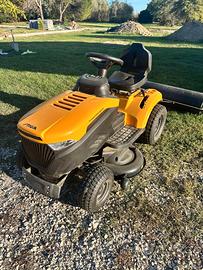 Trattorino Stiga 5108W Special motore Honda.