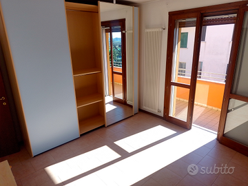 Appartamento con triplo garage e posto auto