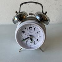 Sveglia vintage a martelletto