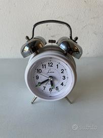 Sveglia vintage a martelletto