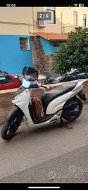 Honds sh 300 sport