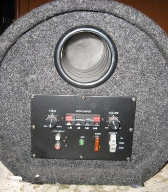 Subwoofer attivo 70 watt modello bazooka