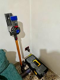 DYSON V 8 usato pochissimo