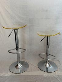 Coppia sgabelli regolabili in altezza