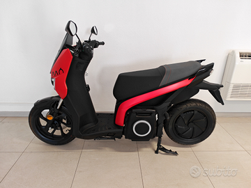Seat EScooter Mò 125 R9Kw