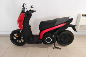 Seat EScooter Mò 125 R9Kw