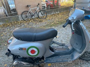 vespa 50cc 4 tempi 2011