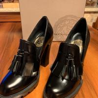Scarpe pelle con tacco n. 35