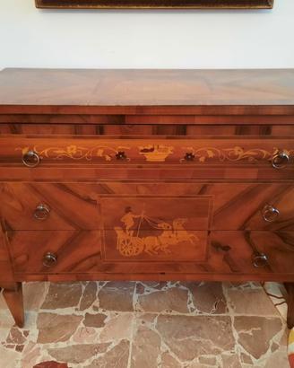 Cassettiera stile antiquariato 
