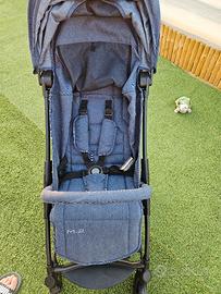 Passeggino leggero Mast Swiss