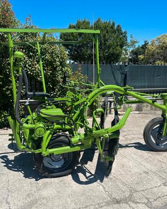 M81 Ranghinatore per fieno semovente diesel