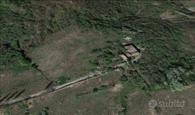 Un piccolo BORGO in Collina