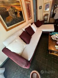 divano tenuto molto bene 