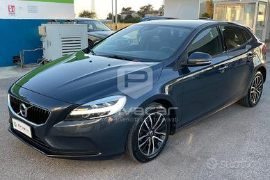 VOLVO V40 D2 Momentum