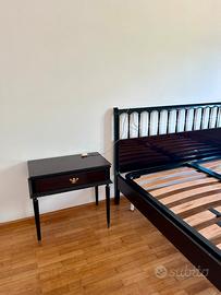 Letto e comodini
