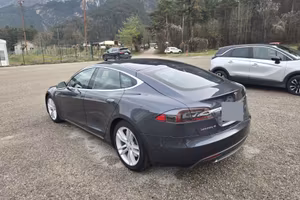 Tesla S 90 D