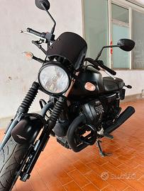 Moto guzzi V7 III Night pack