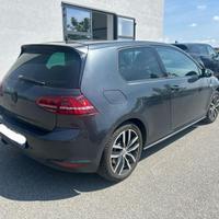 Volkswagen  Golf 7  GTD 2000, 184 cv