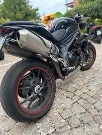 Triumph speed triple 1050