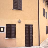 Abitazione di testa con scoperto