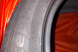 2 pneumatici invernali HANKOOK 225/50 R17