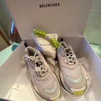 SNEAKERS BALENCIAGA TRIPLE S