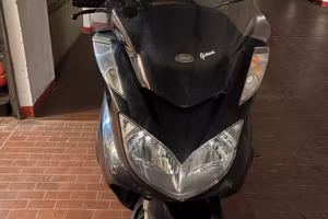 Maxiscooter yamaha Majesty 400