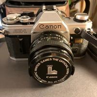 Fotocamera analogica Canon AE1 con ottiche