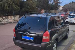 hyundai tuscon CRDi 4WD 