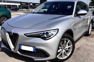 Alfa Romeo Stelvio 2.2 Turbodiesel 190 CV AT8 RWD 