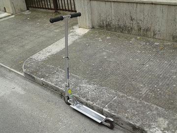 Monopattino in alluminio Schiano Teclife