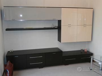 Parete soggiorno nuova scontata 55%