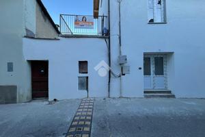 3 LOCALI A BARGE