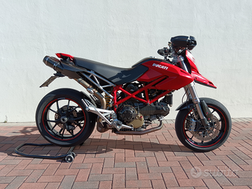 Ducati Hypermotard 1100
