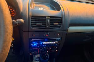 Auto clio