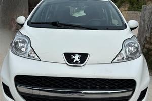 PEUGEUT 107