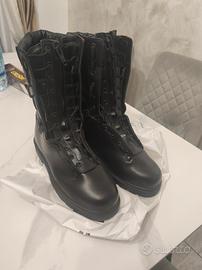 anfibi nero taglia 43 