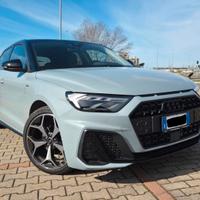 Audi A1 SPB 30 TFSI Identity Black IN GARANZIA