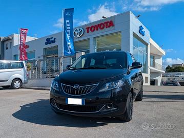 Lancia Ypsilon 1.0 FireFly 5 porte S&S Hybrid Ecoc