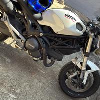 Ducati Monster 696 depotenziata a libretto A2