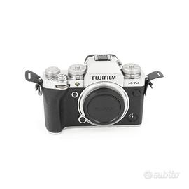 Fujifilm X-T4 - Silver