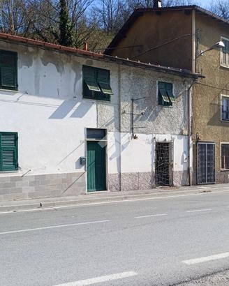 5 LOCALI A RONCO SCRIVIA